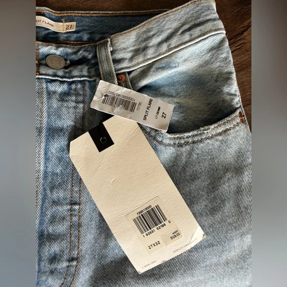 Levi’s NWT Ribcage Split Flare Jeans Size 27 x 32 - Picture 9 of 12